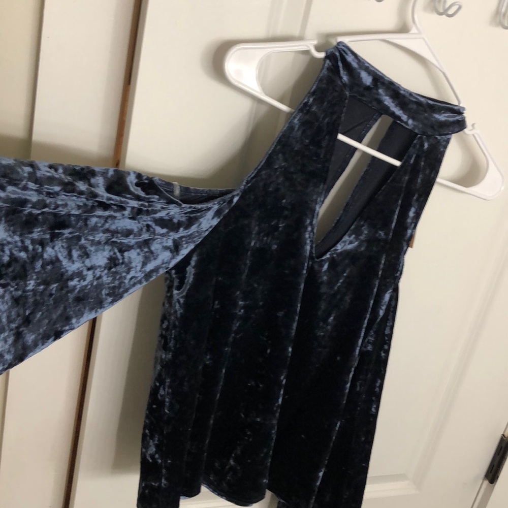 American eagle off the shoulder velvet shirt